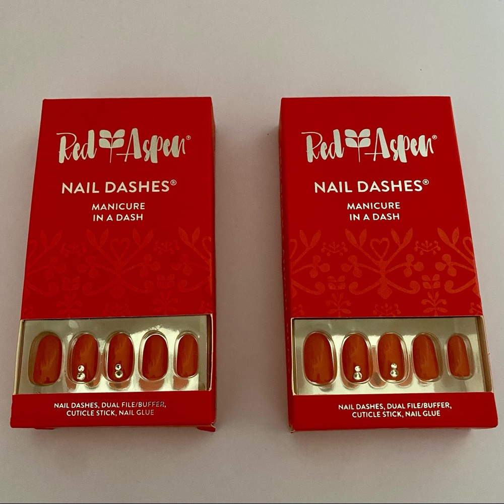 2 Red Aspen Nail Dashes Red Rock Canyon Remi